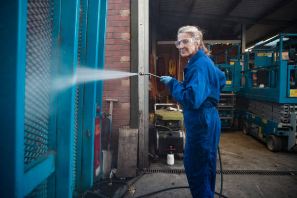 Best Factory Floor Cleaning  in Calcutta, OH